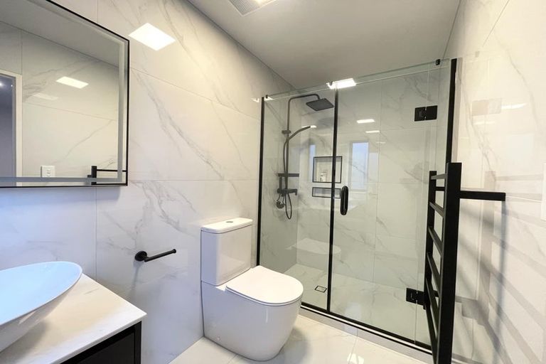 Photo of property in 43 Waller Avenue, Bucklands Beach, Auckland, 2012