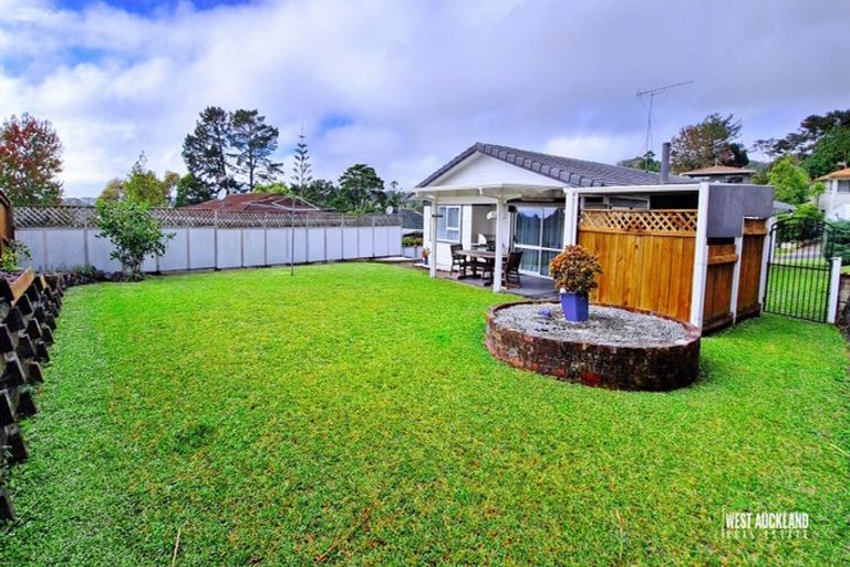 Photo of property in 16 Puketitiro Street, Glen Eden, Auckland, 0602