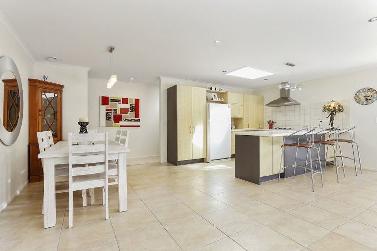 Photo of property in 240 Pine Valley Road, Dairy Flat, Silverdale, 0992