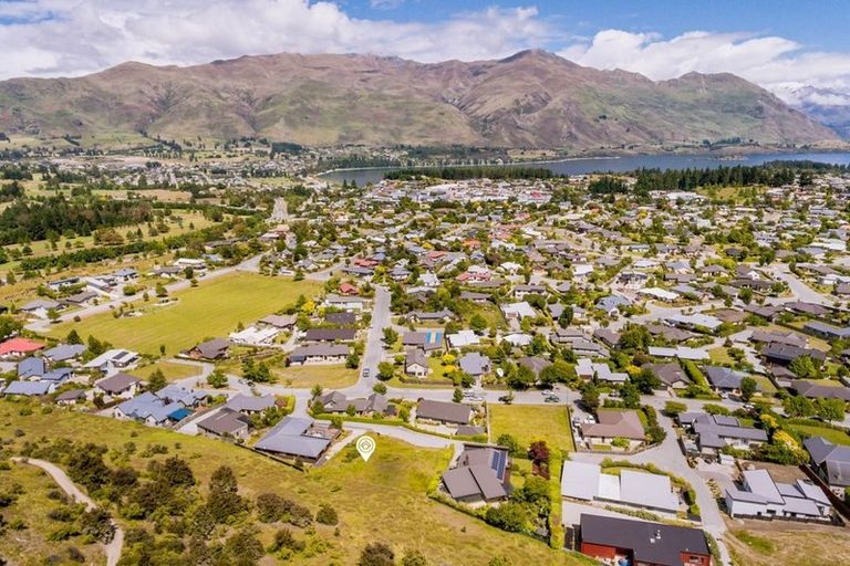 Photo of property in 11b Fastness Crescent, Wanaka, 9305