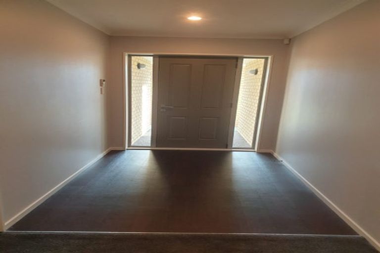 Photo of property in 30 Marlowe Place, Rolleston, 7614