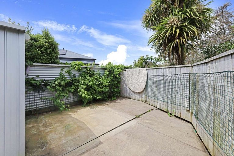 Photo of property in 355 Saint Aubyn Street, Moturoa, New Plymouth, 4310