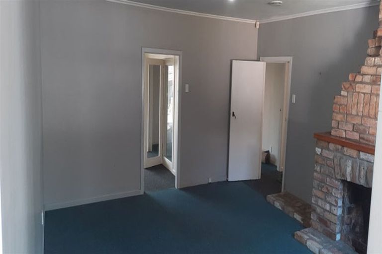 Photo of property in 87 Konini Road, Titirangi, Auckland, 0604