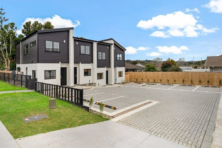 Photo of property in 5/1 Kahikatea Place, Ranui, 0612