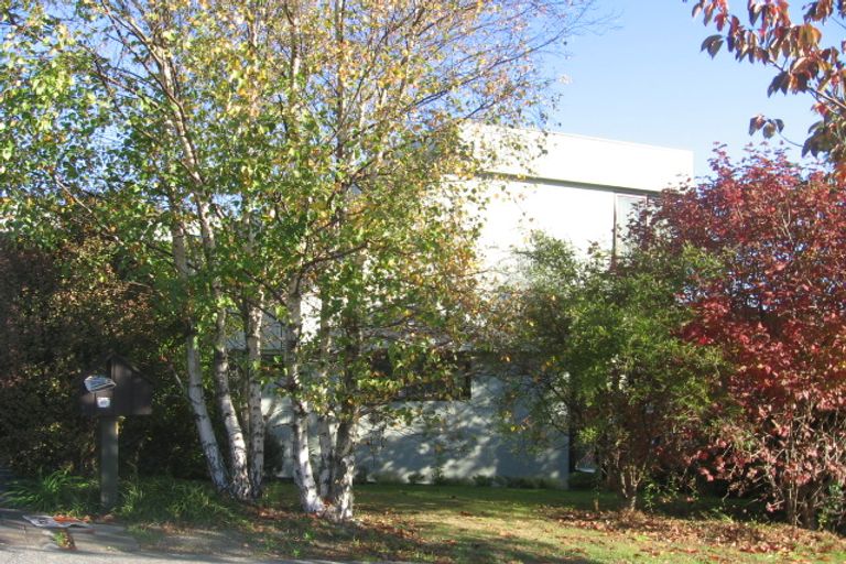 Photo of property in 22 Joseph Banks Drive, Whitby, Porirua, 5024