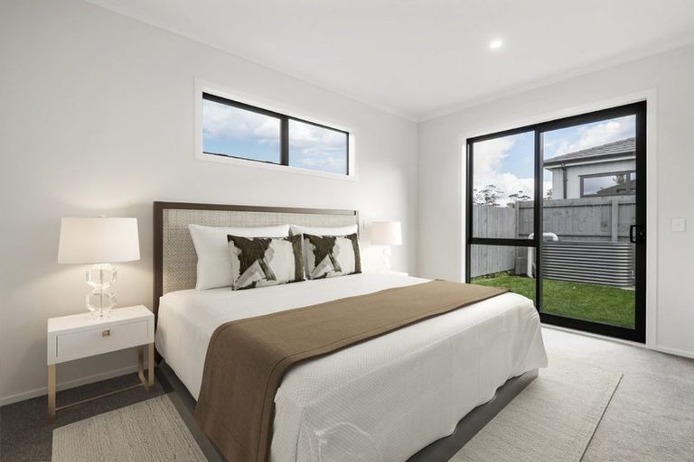Photo of property in 6 Oyster Drive, Whenuapai, 0618