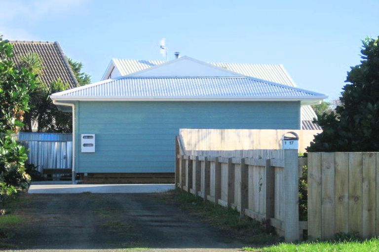 Photo of property in 17 Te Kupe Road, Paraparaumu Beach, Paraparaumu, 5032
