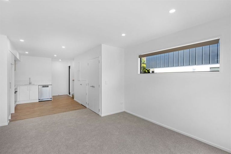 Photo of property in 2/21 Frederick Street, Waltham, Christchurch, 8011