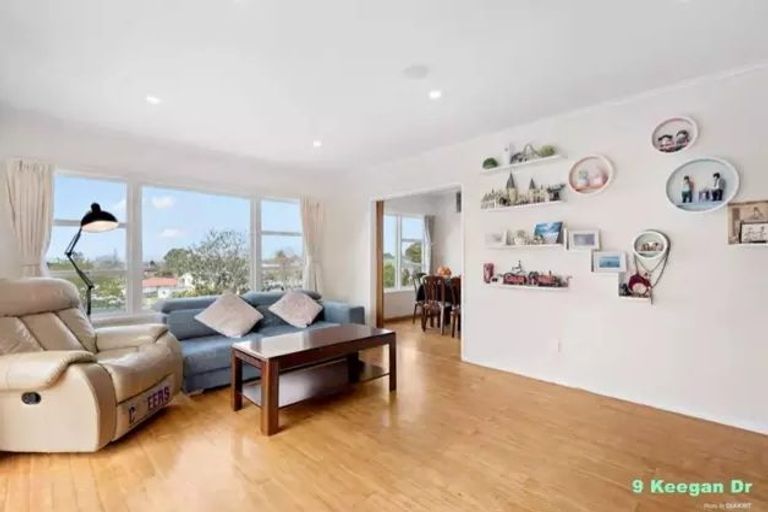 Photo of property in 9 Keegan Drive, Massey, Auckland, 0614