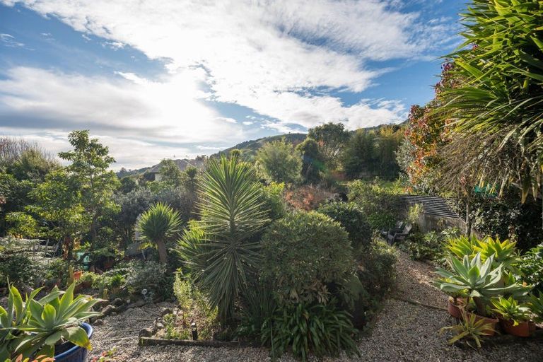 Photo of property in 76 Tui Glen Road, Atawhai, Nelson, 7010