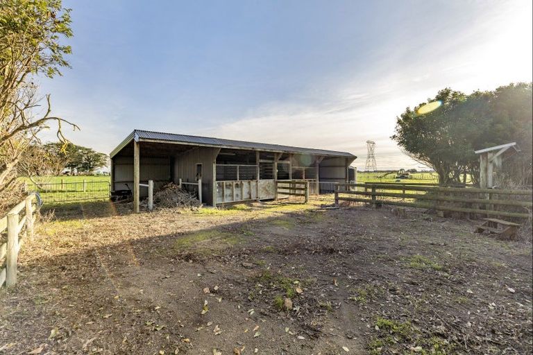 Photo of property in 11 Mckenzie Settlement Road, Kairanga, Palmerston North, 4475
