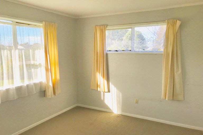 Photo of property in 1/3 Beach Road, Northcote Point, Auckland, 0627