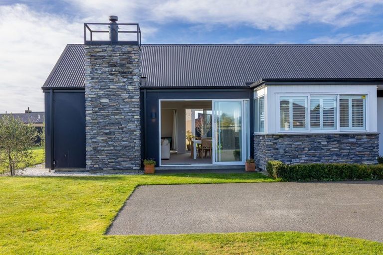 Photo of property in 10 Silver Peaks Drive, West Melton, 7618