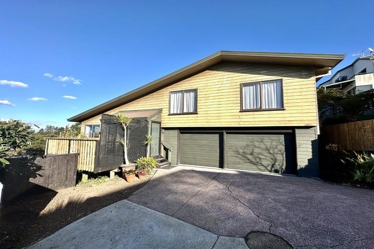 Photo of property in 141 Colwill Road, Massey, Auckland, 0614