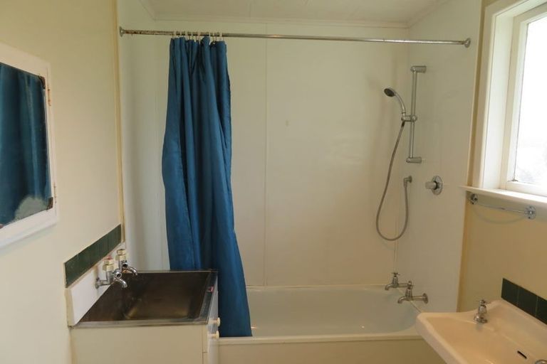 Photo of property in 32f1- John Street, Trentham, Upper Hutt, 5018