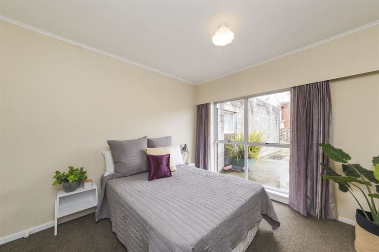 Photo of property in 2 Newhaven Place, Roslyn, Palmerston North, 4414