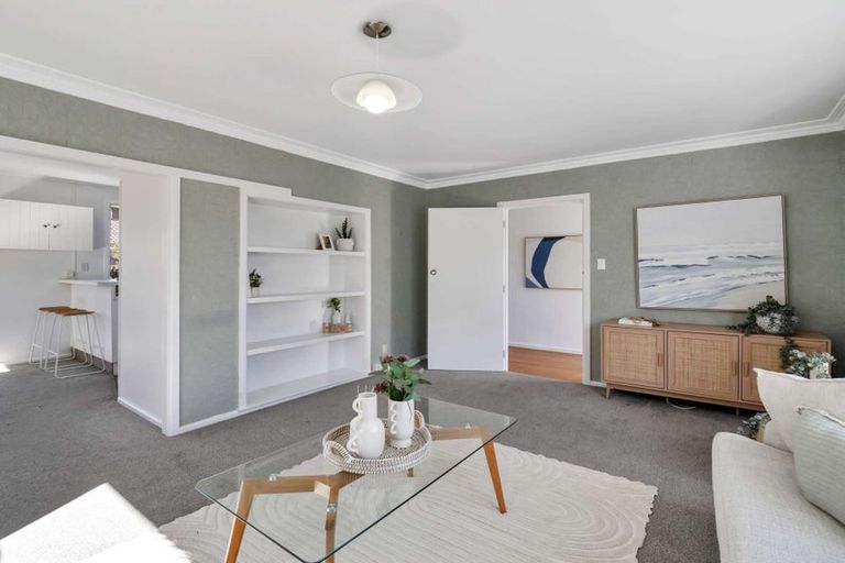 Photo of property in 12 Delaware Crescent, Russley, Christchurch, 8042