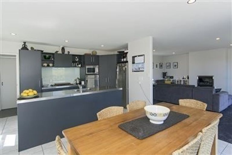 Photo of property in 37 Harbelle Close, Bethlehem, Tauranga, 3110