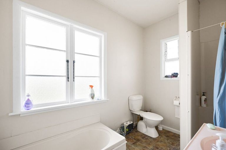 Photo of property in 49 Galloway Street, Hamilton East, Hamilton, 3216