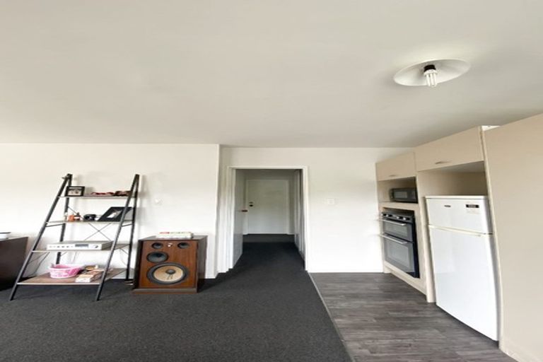 Photo of property in 1/12 Cecil Place, Waltham, Christchurch, 8023