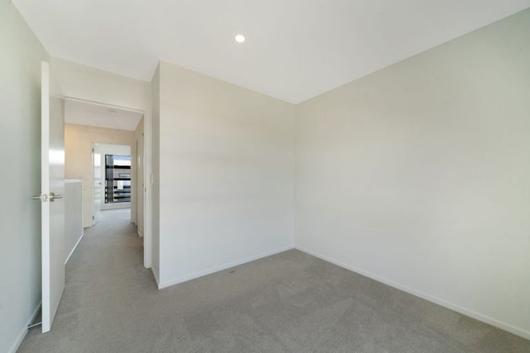 Photo of property in 148 Mcleod Road, Te Atatu South, Auckland, 0610
