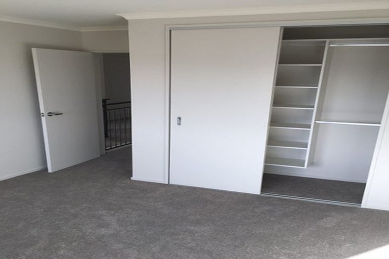 Photo of property in 21 Costa Viva Crescent, Karaka, Papakura, 2113