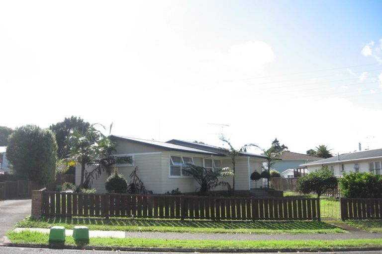Photo of property in 4 Okareka Place, Pakuranga Heights, Auckland, 2010