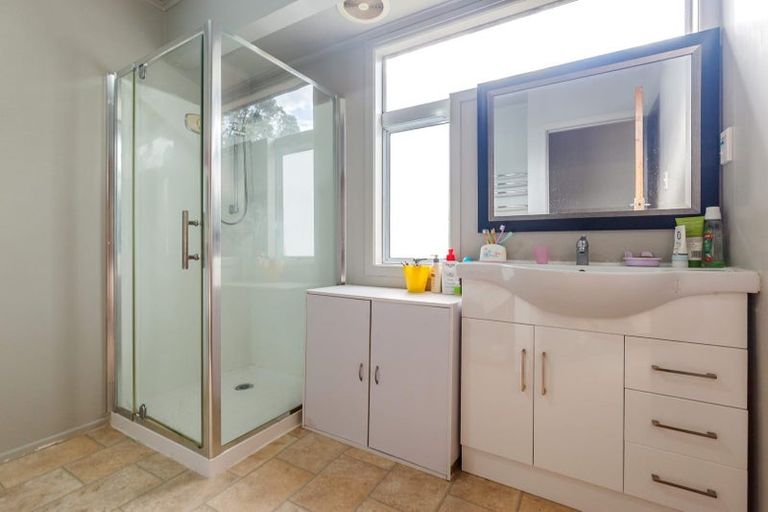 Photo of property in 22 Madison Place, Forrest Hill, Auckland, 0620