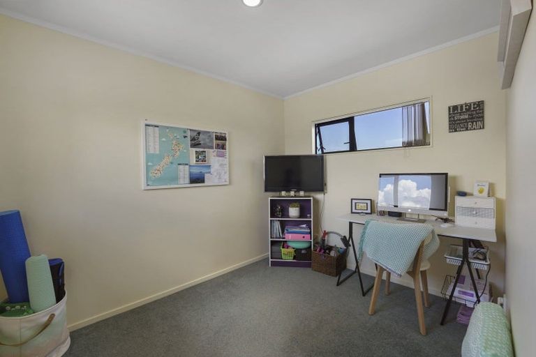 Photo of property in 31 The Masthead, Whitby, Porirua, 5024