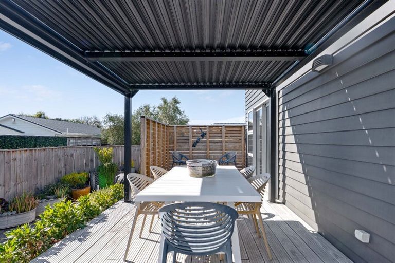 Photo of property in 15a Esther Street, Martinborough, 5711