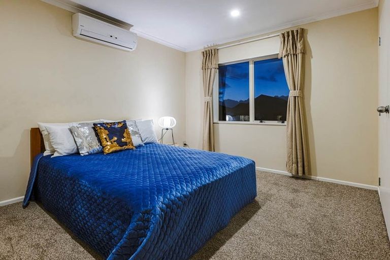 Photo of property in 12 Janway Avenue, Flat Bush, Auckland, 2016