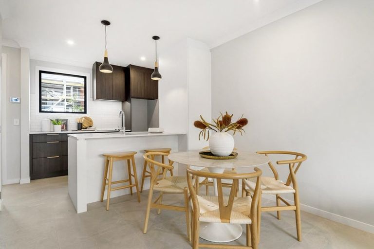Photo of property in 25 Oyster Drive, Whenuapai, 0618