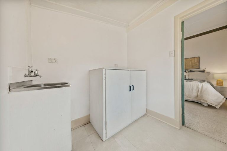 Photo of property in 1/27 Rata Street, New Lynn, Auckland, 0600