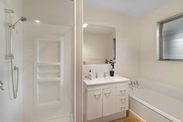 Photo of property in 7 Hamlet Lane, Heathcote Valley, Christchurch, 8022