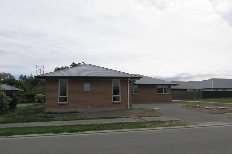 Photo of property in 4a Stanwood Grove, Darfield, 7510