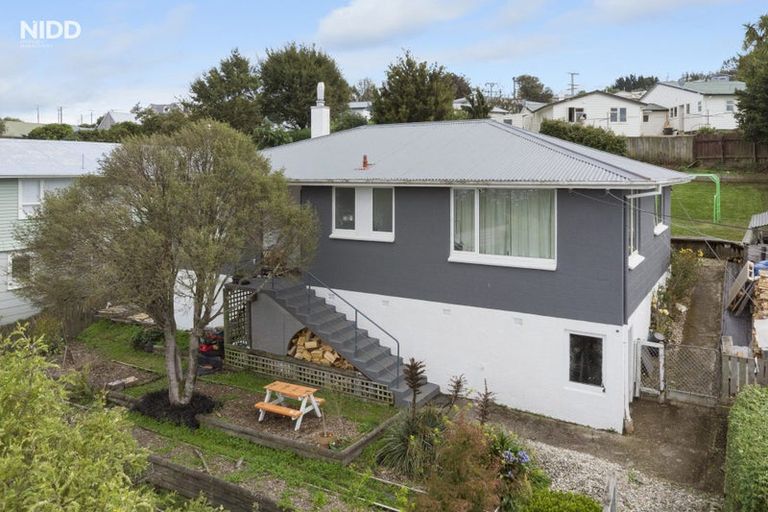 Photo of property in 6 Hanlon Street, Halfway Bush, Dunedin, 9010