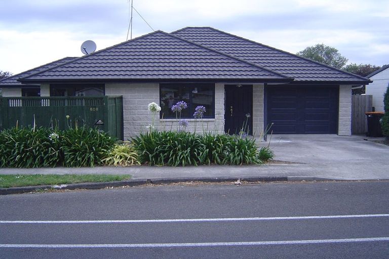 Photo of property in 608 Pioneer Highway, Highbury, Palmerston North, 4412