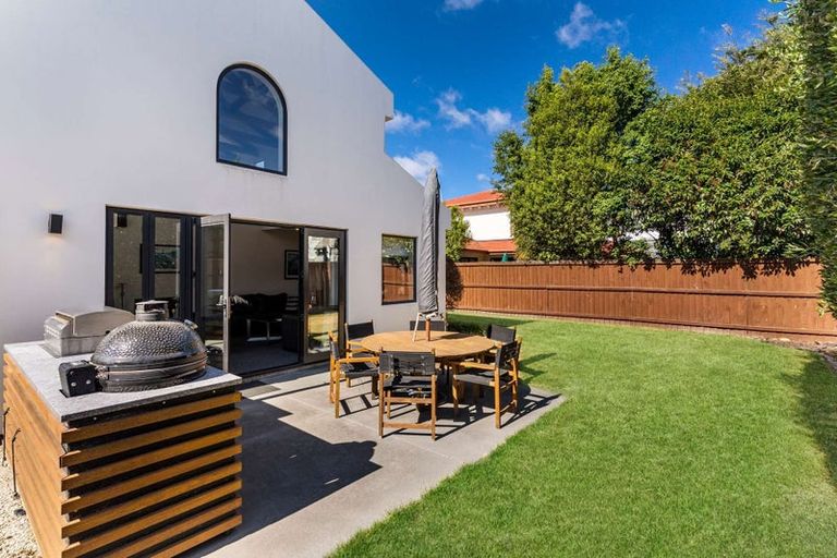 Photo of property in 5 Mica Place, Northwood, Christchurch, 8051