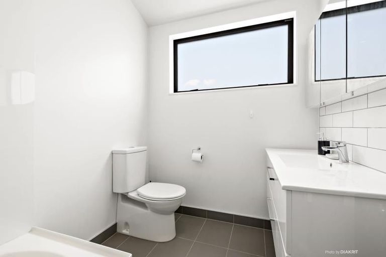 Photo of property in 74u3 Derwent Street, Island Bay, Wellington, 6023