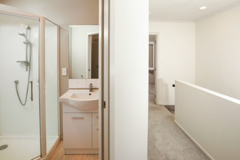 Photo of property in 9h Denver Place, Hamilton East, Hamilton, 3216