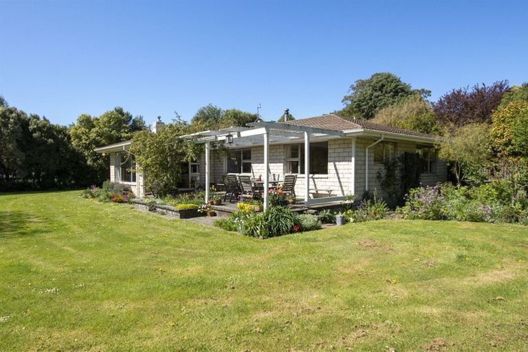 Photo of property in 92 Eders Road, Woodend, 7610