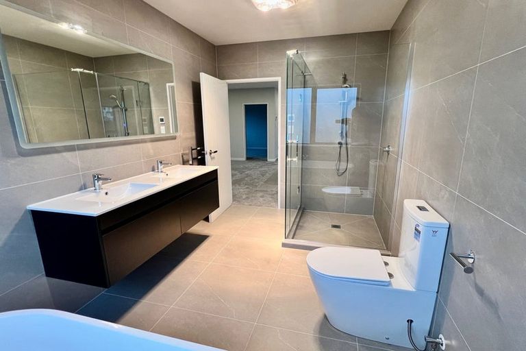 Photo of property in 16 Kiokio Place, Swanson, Auckland, 0614
