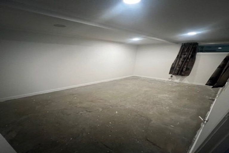 Photo of property in 288 East Coast Road, Forrest Hill, Auckland, 0620