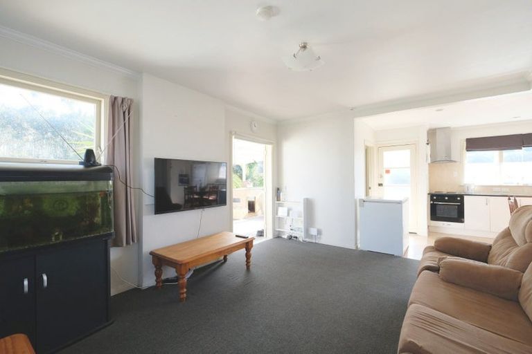 Photo of property in 12 Nield Road, Manurewa, Auckland, 2102