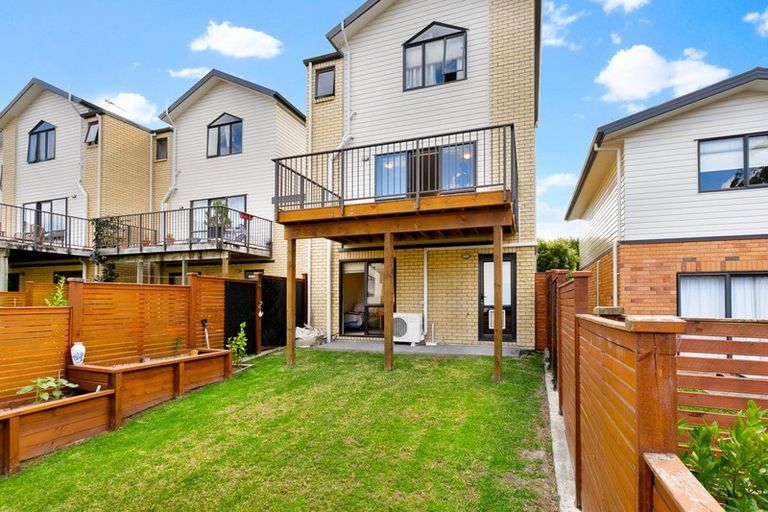 Photo of property in St Claire Village, 38/172 Mcleod Road, Te Atatu South, Auckland, 0610