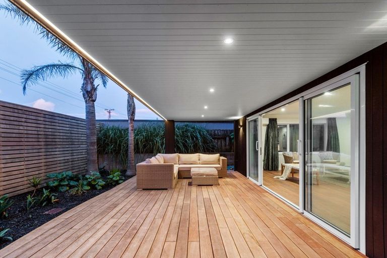 Photo of property in 112 Karewa Parade, Papamoa Beach, Papamoa, 3118