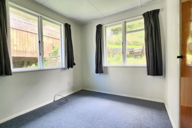 Photo of property in 44 Hindmarsh Street, Johnsonville, Wellington, 6037