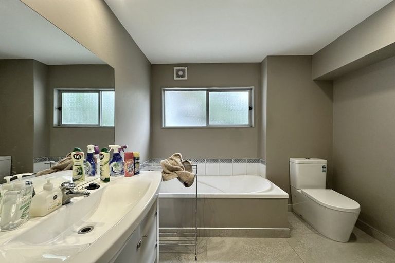 Photo of property in 36 Todman Street, Brooklyn, Wellington, 6021