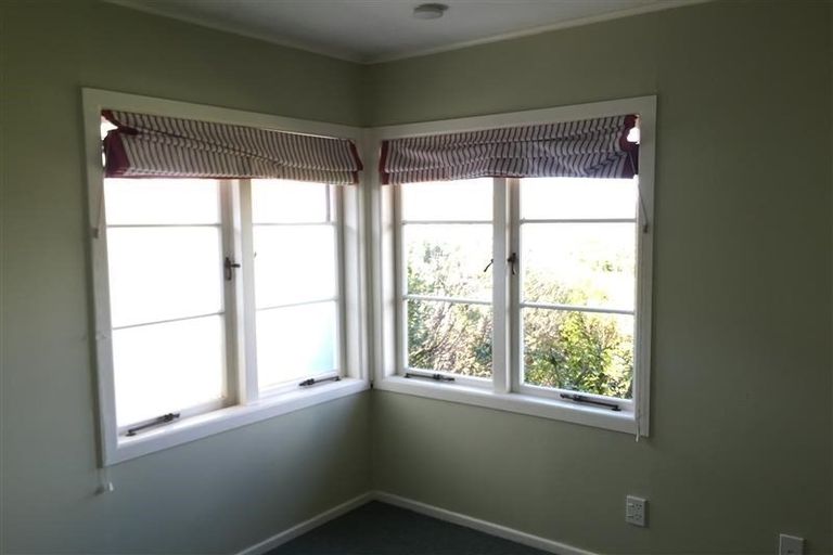 Photo of property in 13 Strid Road, Te Atatu South, Auckland, 0610
