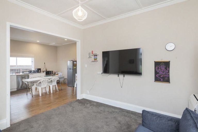 Photo of property in 245 Kahutia Street, Gisborne, 4010